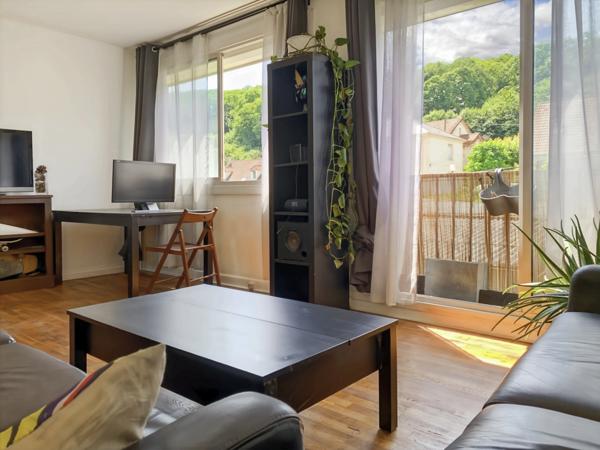 Dpt Yvelines (78), à vendre SAINT CYR L'ECOLE appartement T4 de 74 m²