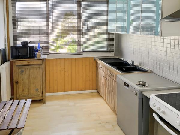 Dpt Yvelines (78), à vendre SAINT CYR L'ECOLE appartement T4 de 74 m²