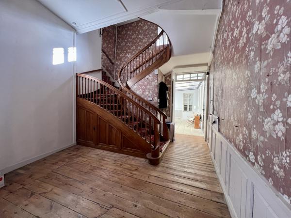 Maison à vendre à Saint-Jean-d'Angély (17400) - Charente-Maritime
