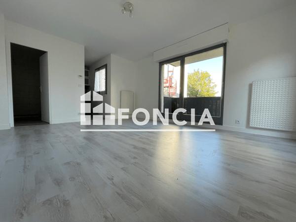 Location Studio 29.71 m² - PEROLIERE - 9 AVENUE AUGUSTE RENOIR Cran Gevrier 74960