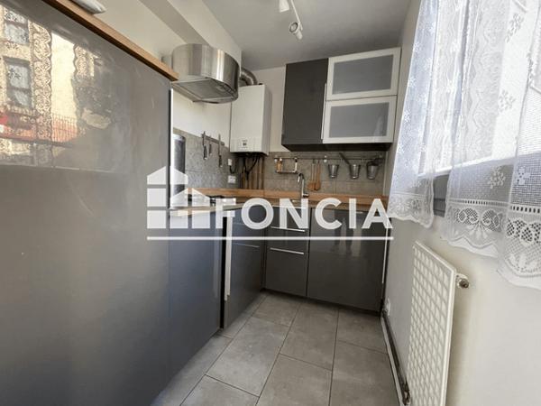 Location Studio 29.71 m² - PEROLIERE - 9 AVENUE AUGUSTE RENOIR Cran Gevrier 74960