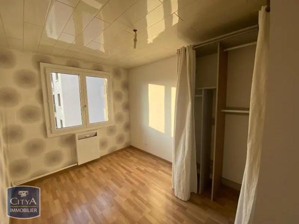 Appartement à louer 4 pièces 61.45m² Vénissieux (69200)