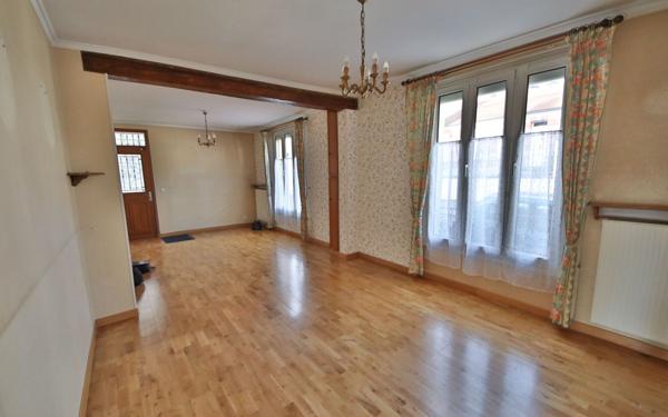 Maison à vendre    5 pièces • 115 m2 Château-Thierry