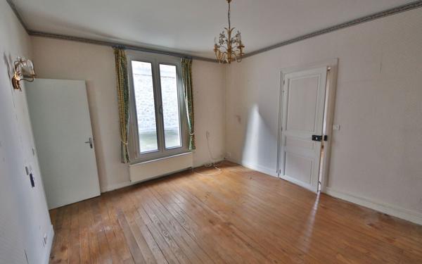 Maison à vendre    5 pièces • 115 m2 Château-Thierry