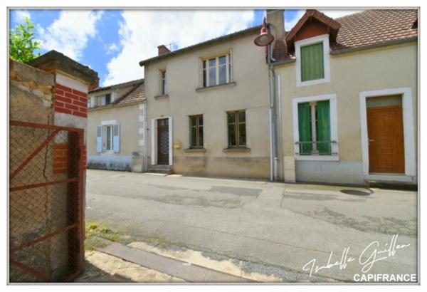 Dpt Cher (18), à vendre LE CHATELET maison P3 de 98 m² - Terrain de 207,00 m²