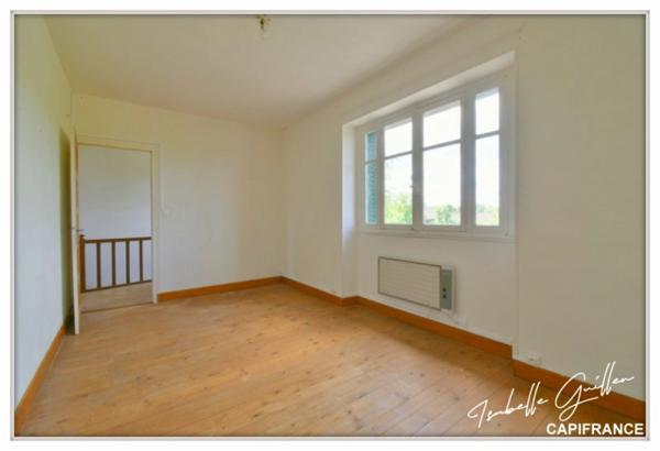 Dpt Cher (18), à vendre LE CHATELET maison P3 de 98 m² - Terrain de 207,00 m²