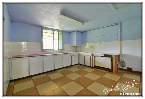 Dpt Cher (18), à vendre LE CHATELET maison P3 de 98 m² - Terrain de 207,00 m²