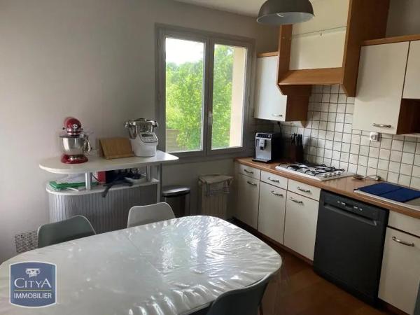 Location maison 6 pièces de 137.5m²