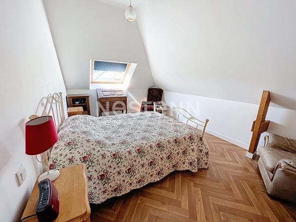 A vendre Superbe maison individuelle centre d'AMBON avec garage et dépendances sur terrain de 1280 m²