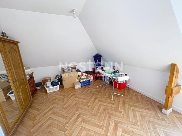 A vendre Superbe maison individuelle centre d'AMBON avec garage et dépendances sur terrain de 1280 m²