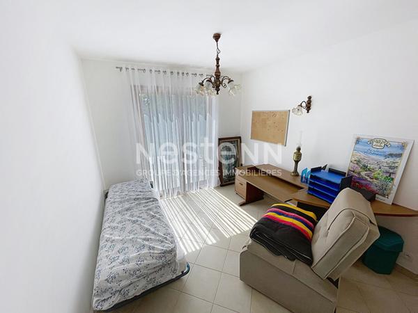 A vendre Superbe maison individuelle centre d'AMBON avec garage et dépendances sur terrain de 1280 m²