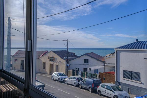 Appartement  4 pièce(s) 118 m2 vue mer, jardin partagé, box de garage