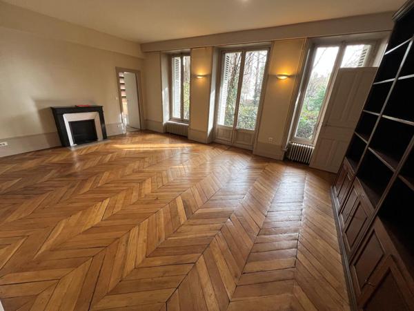Appartement 4 pièce(s) 3 chambre(s) 104 m²