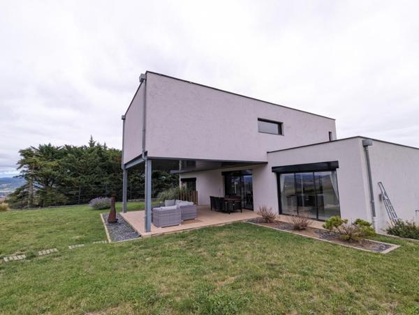 Maison 6 pièce(s) 4 chambre(s) 153.38 m²