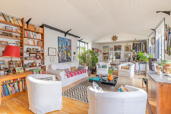 Etienne Marcel - Duplex en dernier étage - 2/3 chambres - Ensoleillé