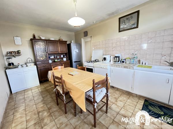INVESTISSEMENT LOCATIF - Maison de plain pied - 4 pièces - 95m² - CHATEAUBERNARD
