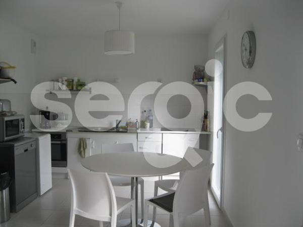 Location 4 Pieces 84 44240 La Chapelle Sur Erdre 24 0420 01 0012