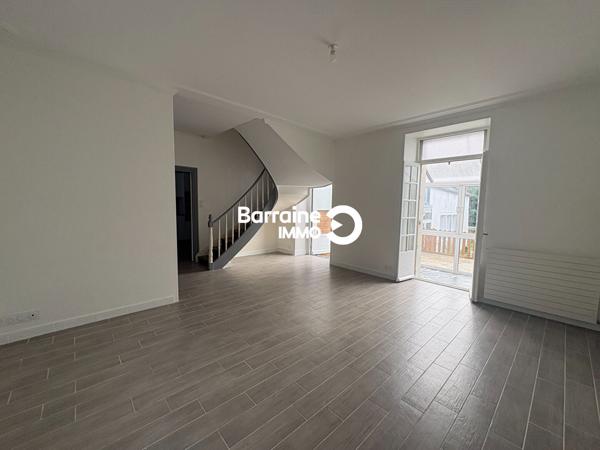 Location maison à Saint-Martin-des-Champs, 5 pièces 129.26m²