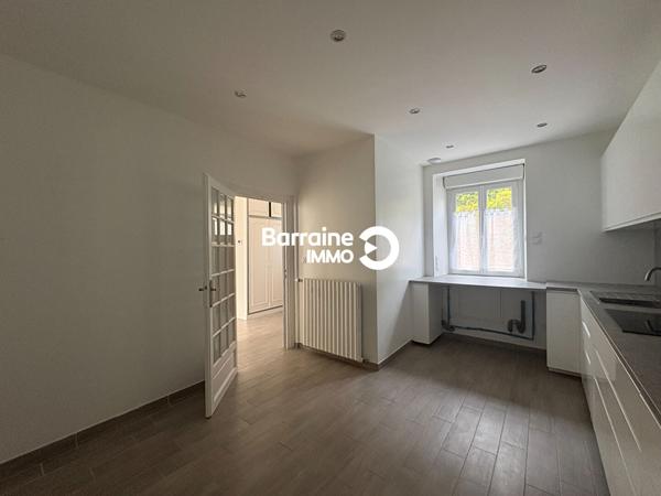 Location maison à Saint-Martin-des-Champs, 5 pièces 129.26m²