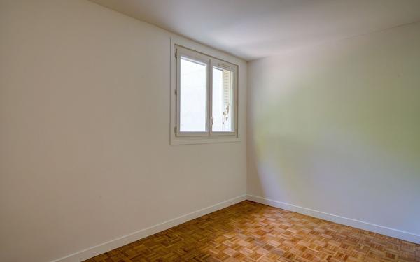 Appartement à vendre    3 pièces • 49 m2 Sèvres