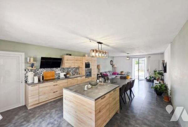 Maison mitoyenne 5 pièces 130m²