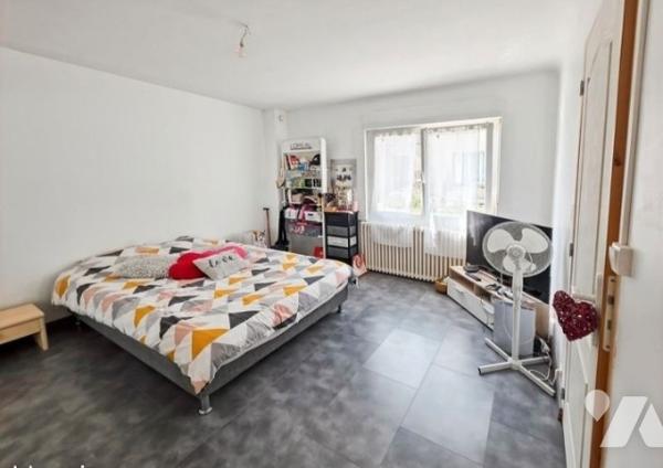 Maison mitoyenne 5 pièces 130m²