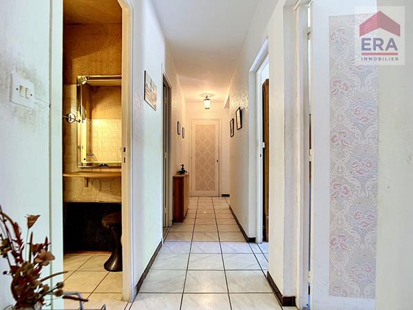 MARSEILLE 9EME - APPARTEMENT T4/5 - CALME ET LUMINEUX A RENOVER - QUARTIER CABOT