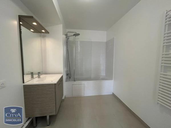 Appartement à louer 3 pièces 76.26m² Caen (14000)