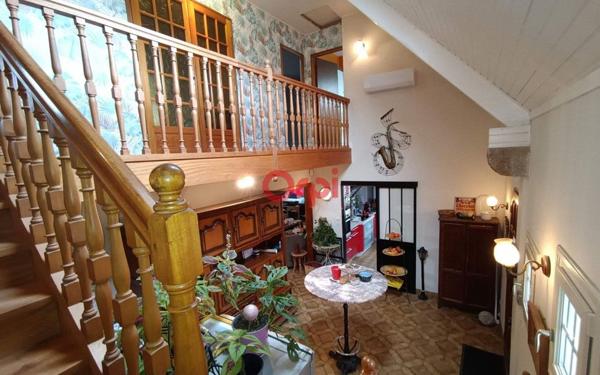 Maison à vendre    5 pièces • 150 m2 Le Hézo