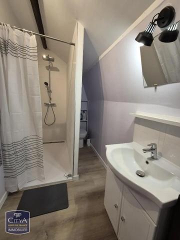 Maison à louer 2 pièces 83.5m² Sommaing (59213)