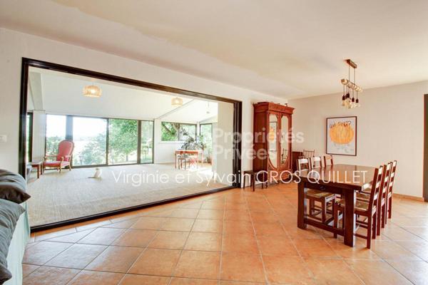Maison de caractère secteur Lavaur 255 m2 + annexes sur grande parcelle