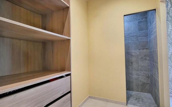 Maison à vendre    6 pièces • 138 m2 Saint-Maurice-l'Exil