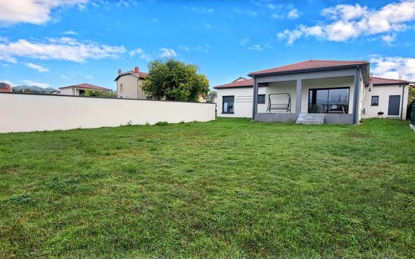 Maison à vendre    6 pièces • 138 m2 Saint-Maurice-l'Exil