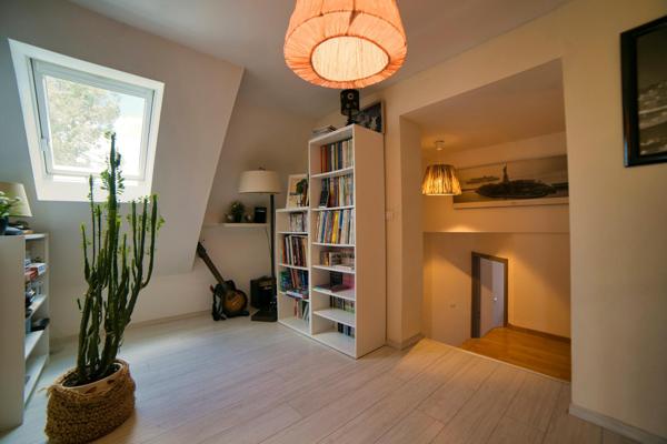 Découvrez la maison parfaite où confort, élégance et harmonie se rencontrent pour créer votre havre de paix idéal.