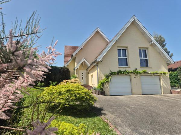 Découvrez la maison parfaite où confort, élégance et harmonie se rencontrent pour créer votre havre de paix idéal.
