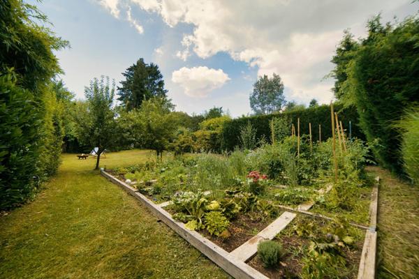 Découvrez la maison parfaite où confort, élégance et harmonie se rencontrent pour créer votre havre de paix idéal.