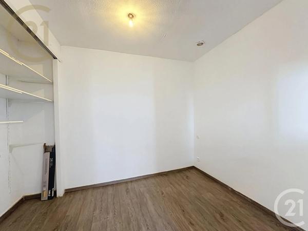 Appartement F3 à vendre  2 pièces - 34,28 m 2   SETE  - 34