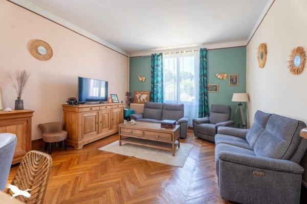 Maison à vendre |  Montguyon |  12 pièces | 228 m²