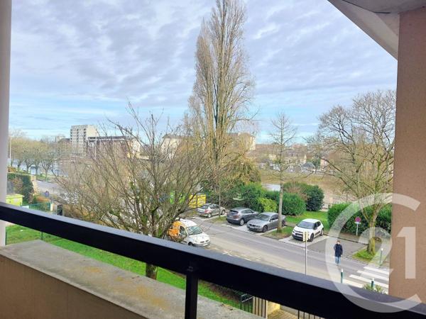 Appartement F1 à vendre  1 pièce - 30,52 m2 LAVAL - 53
