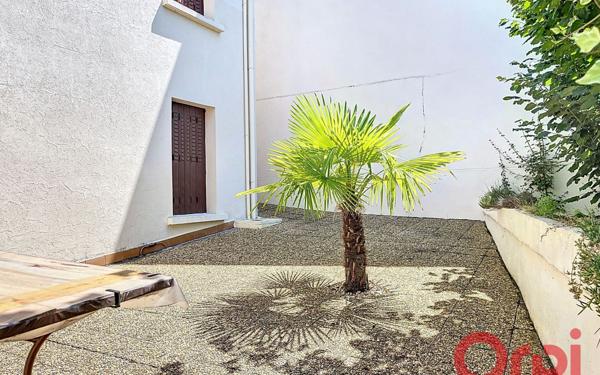 Maison à vendre    5 pièces • 116 m2 Désertines