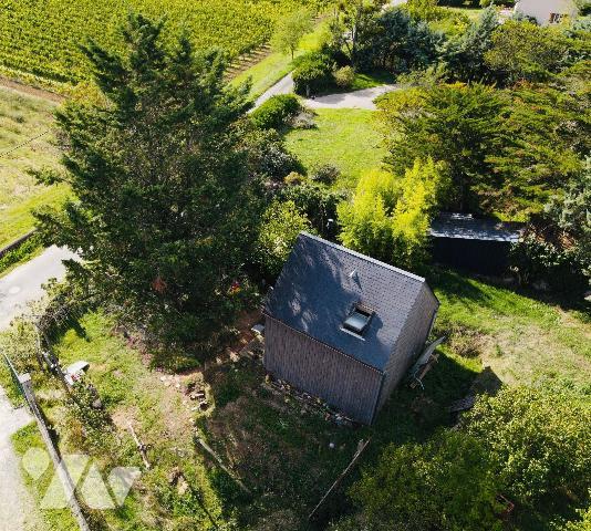 EXCLUSIF
Maison d'habitation ossature bois composée :
Pièce à vivre
Cuisine
Poêle à granulé...