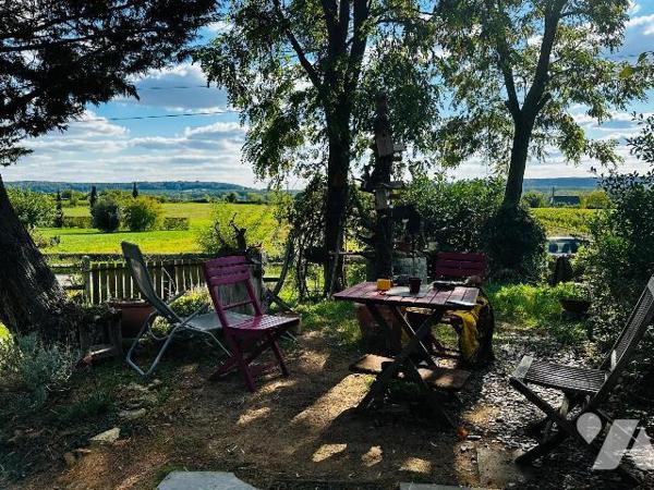 EXCLUSIF
Maison d'habitation ossature bois composée :
Pièce à vivre
Cuisine
Poêle à granulé...