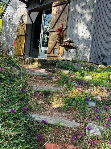 EXCLUSIF
Maison d'habitation ossature bois composée :
Pièce à vivre
Cuisine
Poêle à granulé...