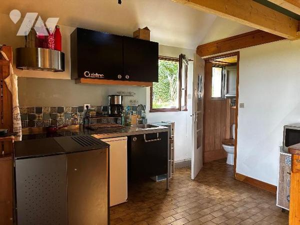 EXCLUSIF
Maison d'habitation ossature bois composée :
Pièce à vivre
Cuisine
Poêle à granulé...