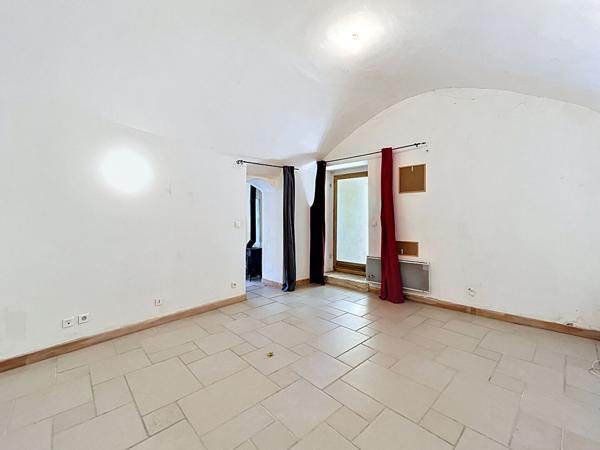 Ensemble immobilier Cruas composé de deux logements : 7 pièce(s) 166 m2
