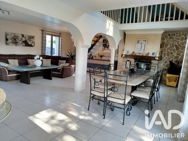 Maison à vendre 6 pièces 169 m² Bruz