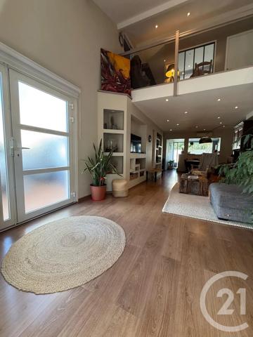 Maison à vendre  4 pièces - 111 m 2   STE MARIE LA MER  - 66