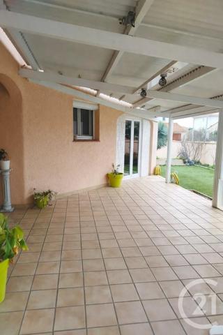 Maison à vendre  4 pièces - 111 m 2   STE MARIE LA MER  - 66