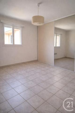 Maison à vendre  4 pièces - 111 m 2   STE MARIE LA MER  - 66