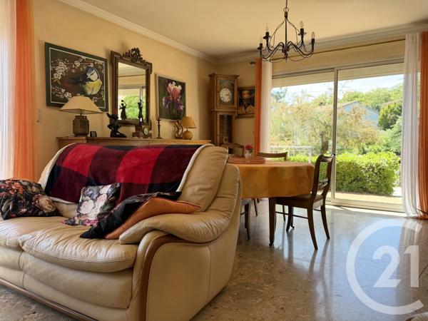 Maison à vendre  6 pièces - 137 m 2   SOYONS  - 07